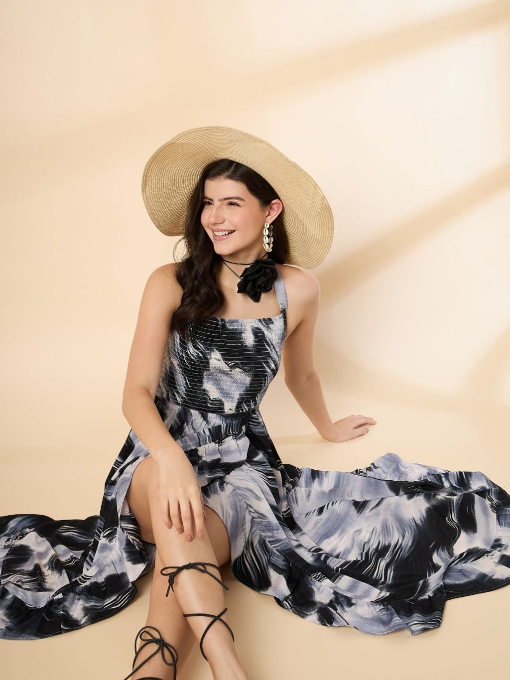 Kiarabel Retail Women Abstract Print Halter Neck A-Line Maxi Dress image 5