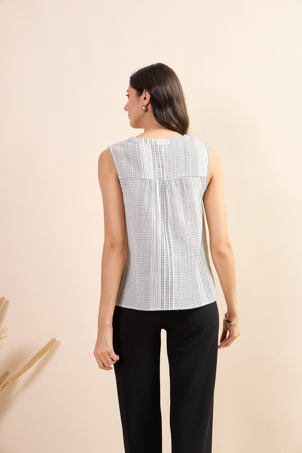 KIARABEL Western Stitch Charm Sleeveless Top image 1