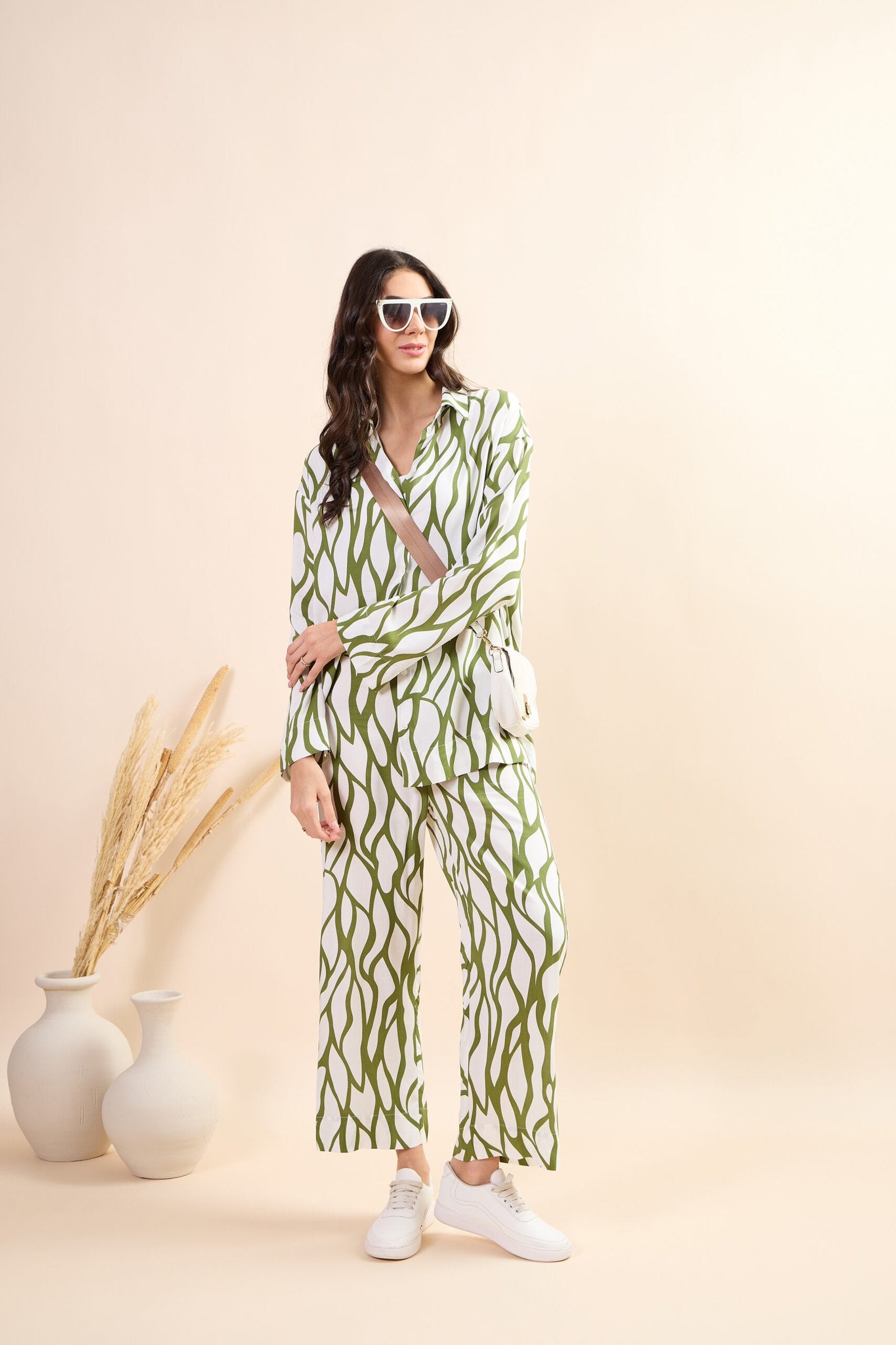 KIARABEL Women's Midnight Spectrun Styles Co-Ord Set image 4