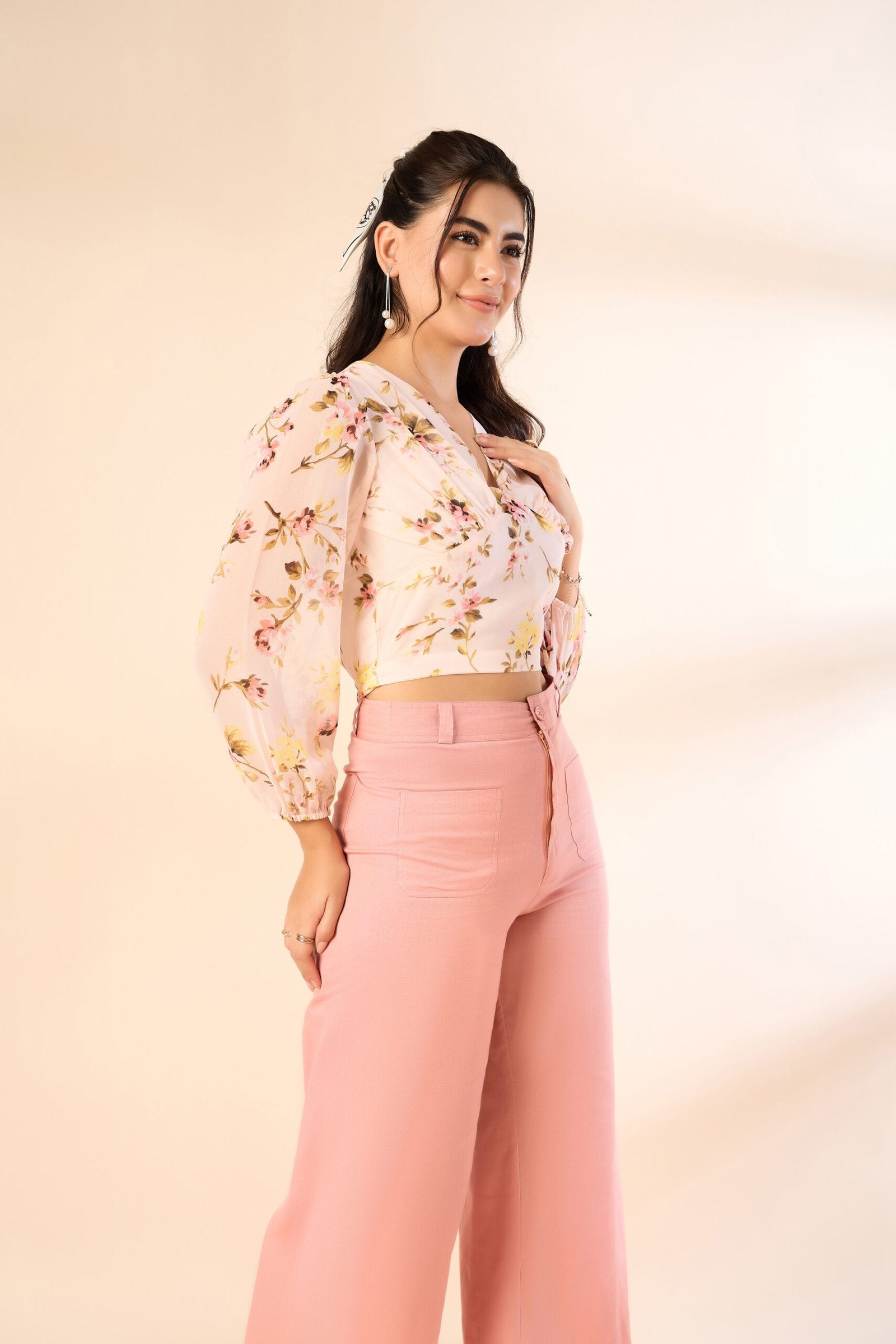 KIARABEL Floral Print Puff Sleeve Crop Top, V-Neck, Baby Pink image 4