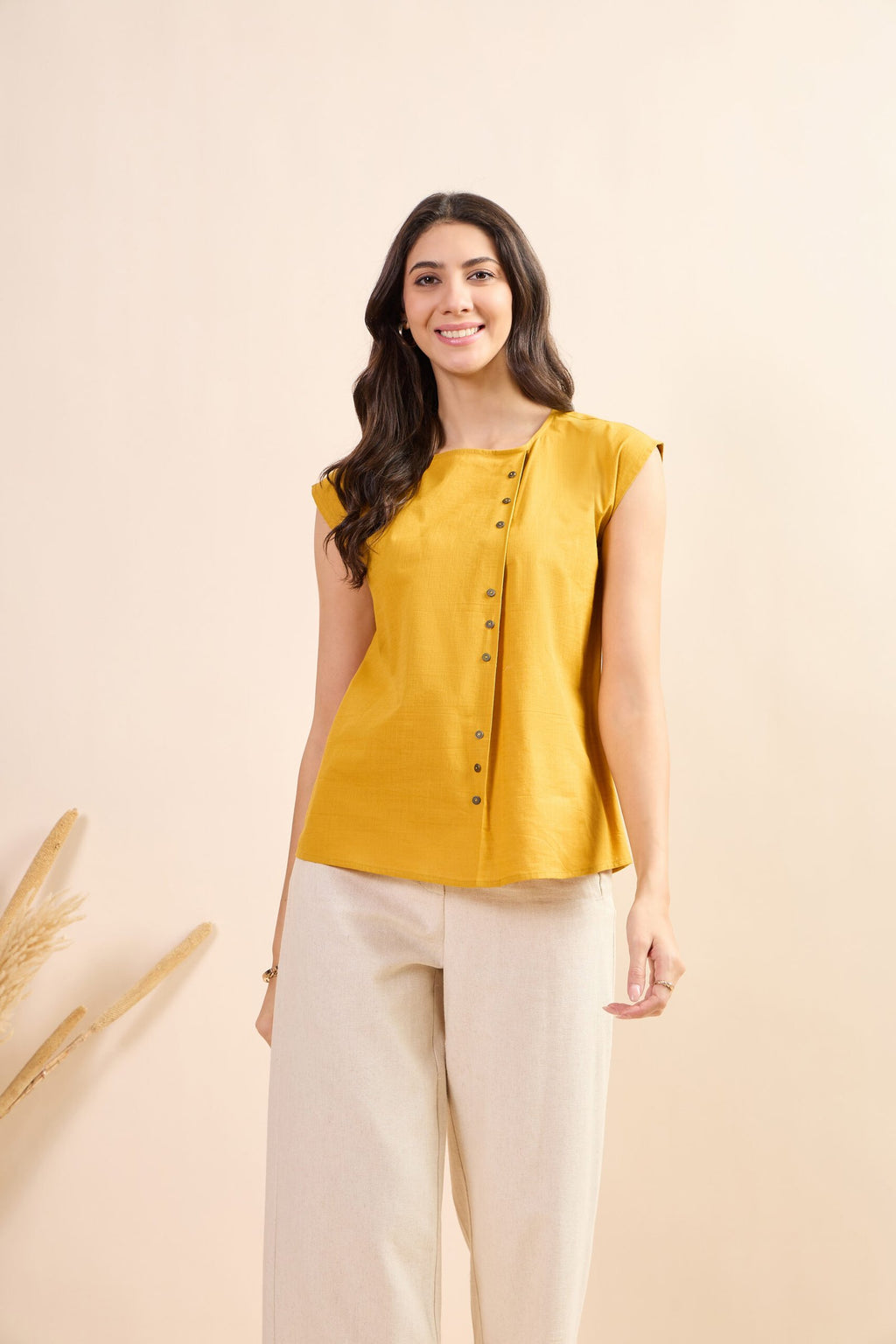 KIARABEL Western Golden Hour Sleeveless Top - M image