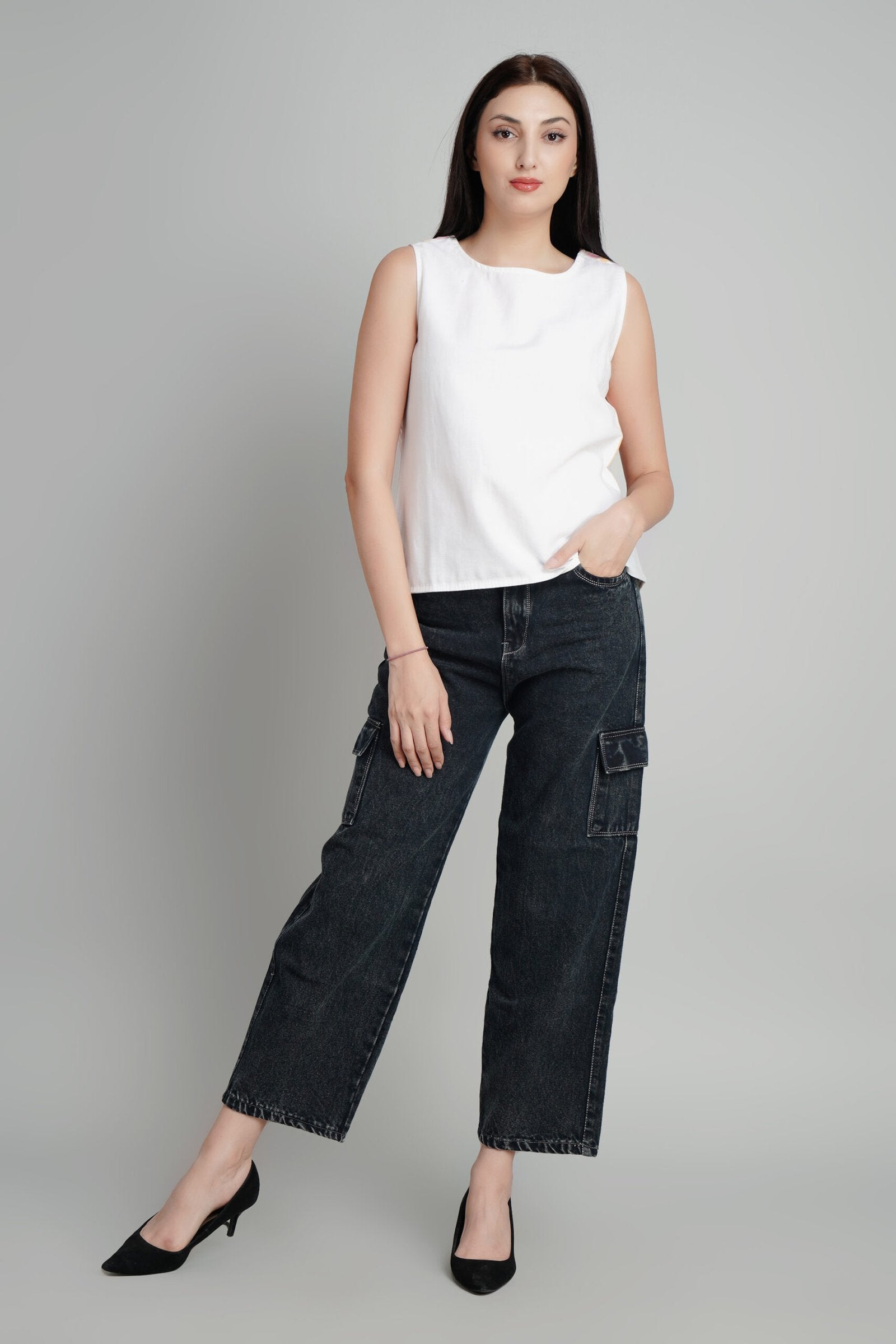 KIARABEL Stylish White Top image 4