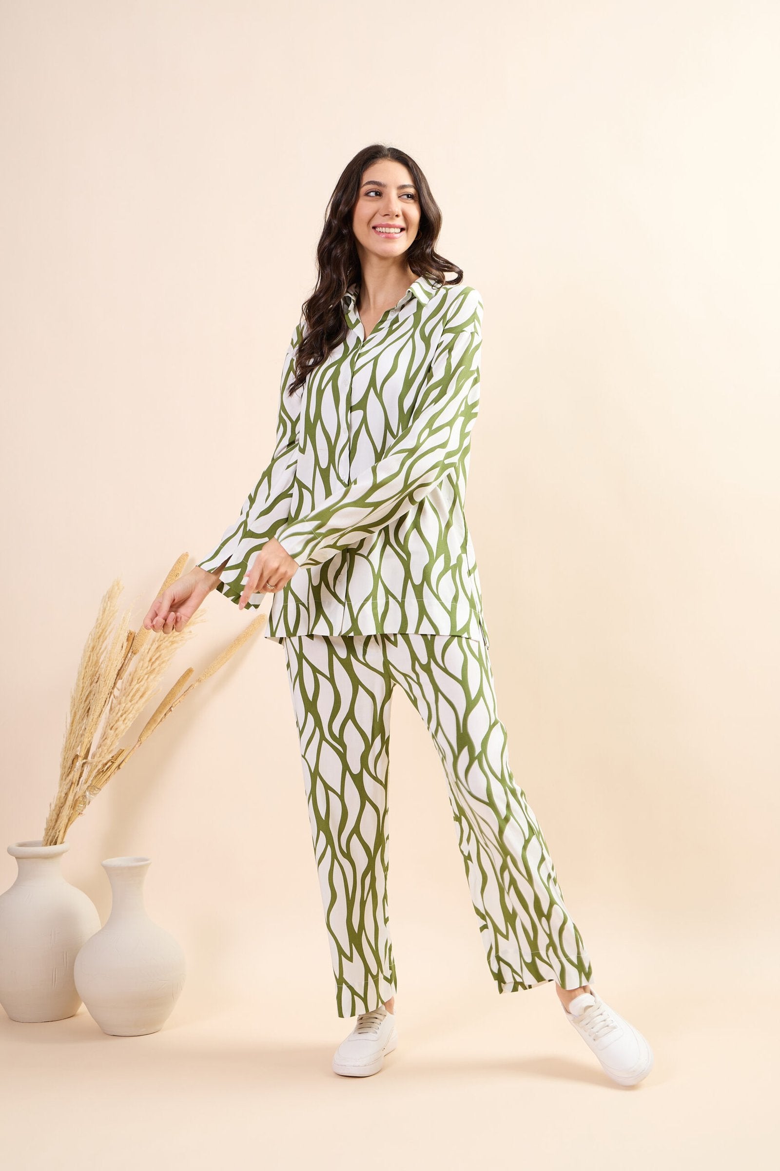 KIARABEL Women's Midnight Spectrun Styles Co-Ord Set image 0