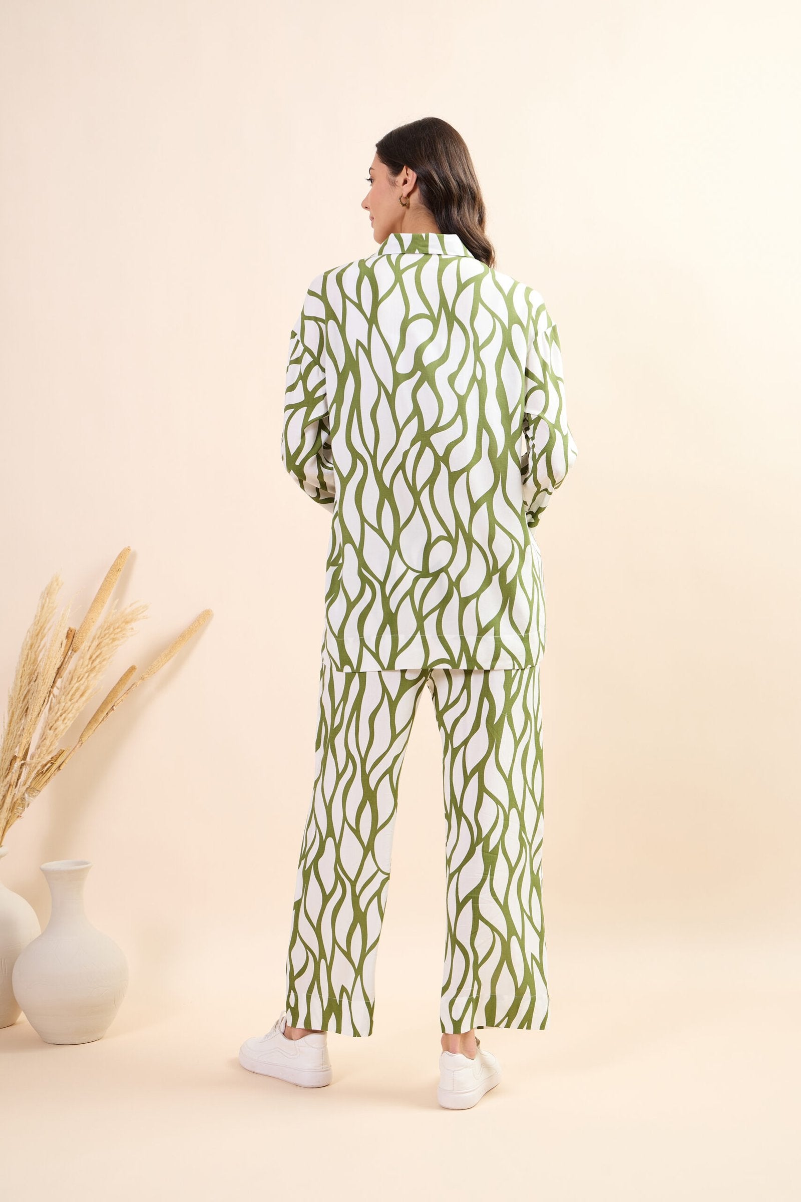 KIARABEL Women's Midnight Spectrun Styles Co-Ord Set image 1