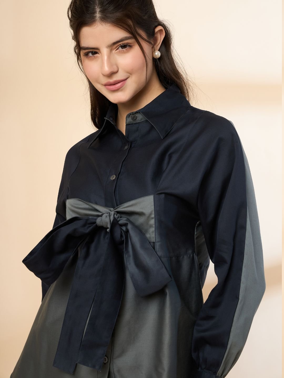 Grey-Blue Ombre Full-Sleeve Shirt with Bow Tie Neck image 2