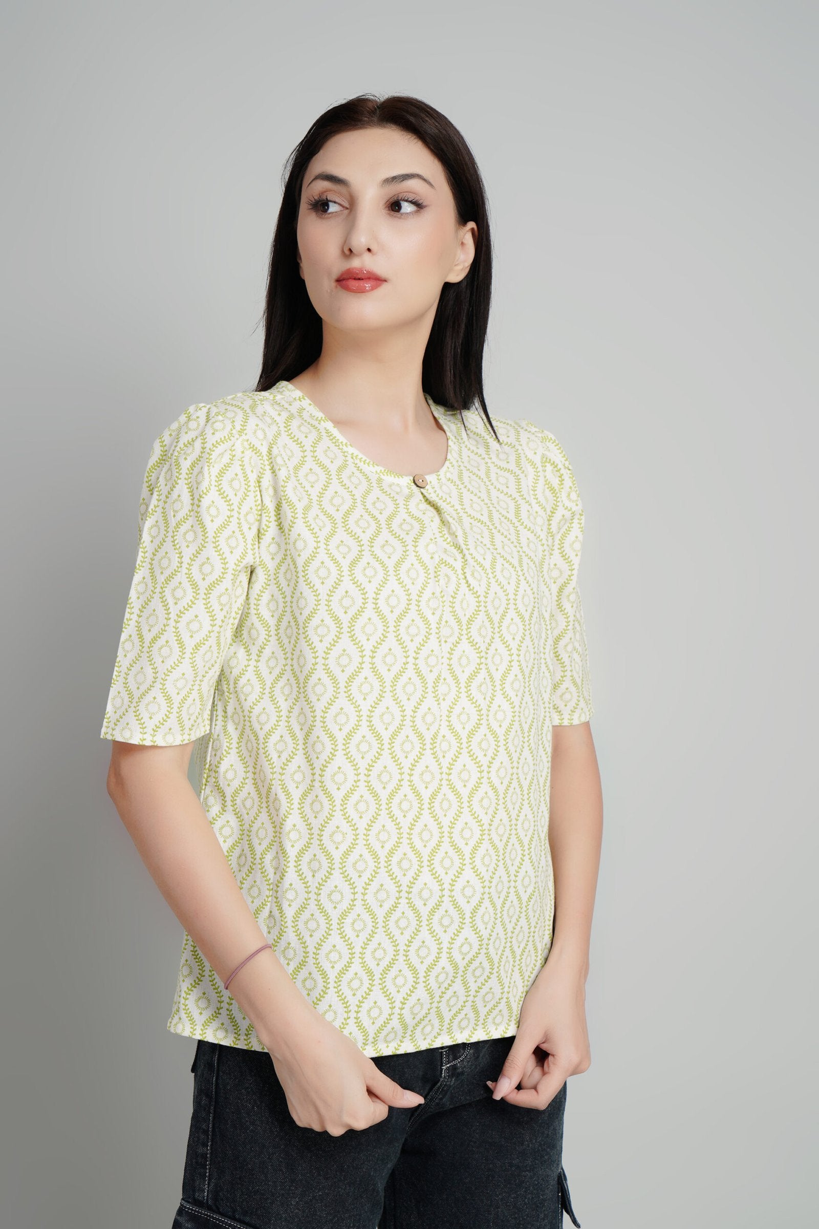 KIARABEL Stylish Cream & Green Printed Top image 0