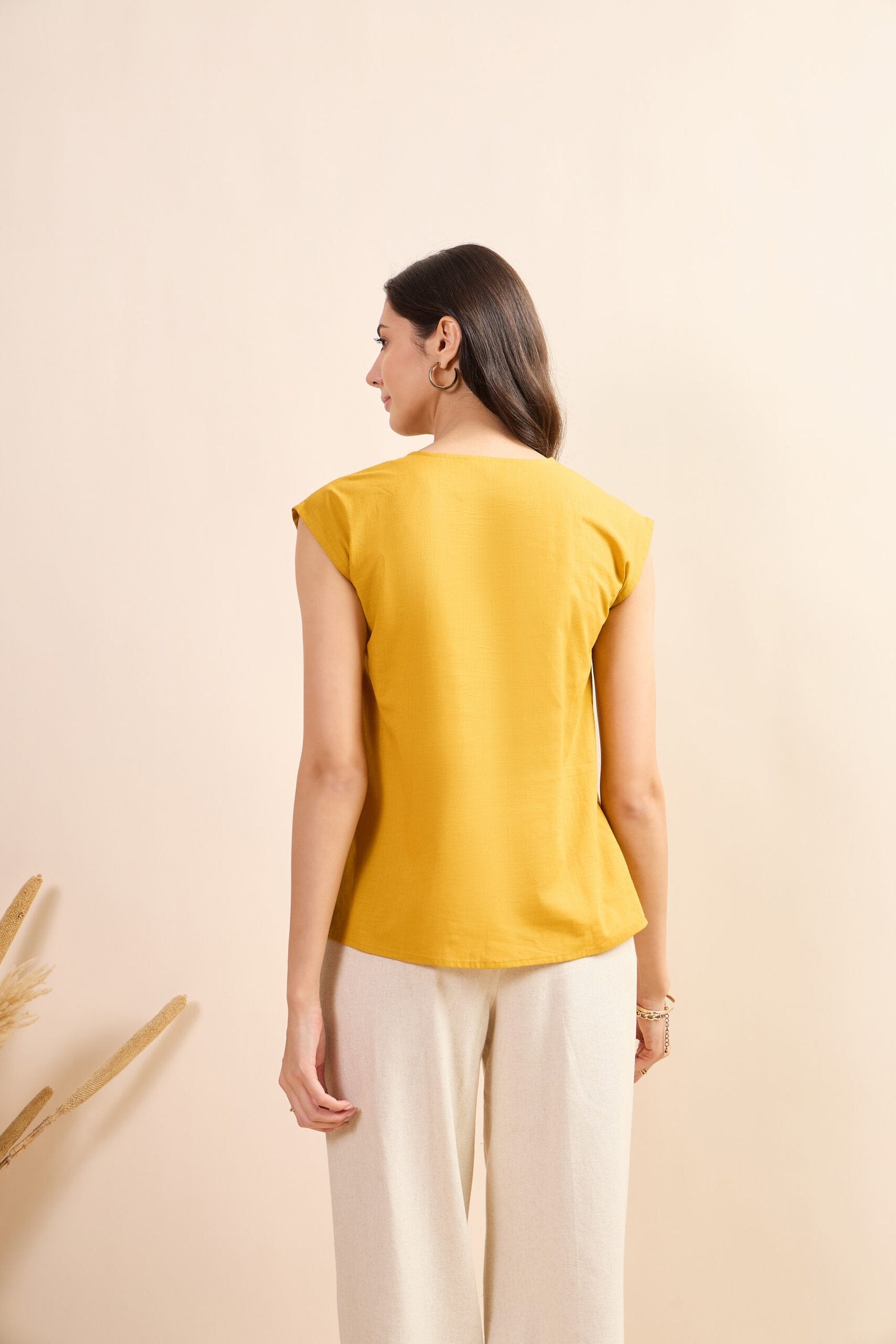 KIARABEL Western Golden Hour Sleeveless Top image 1